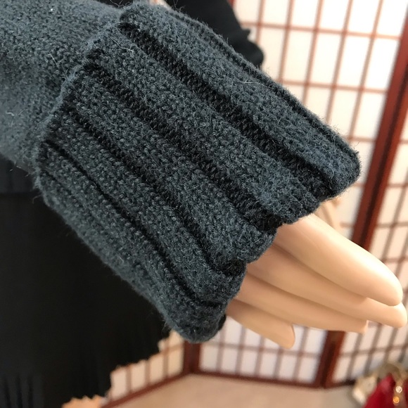 Vintage DKNY Button Collar Logo Sweater - Picture 6 of 7